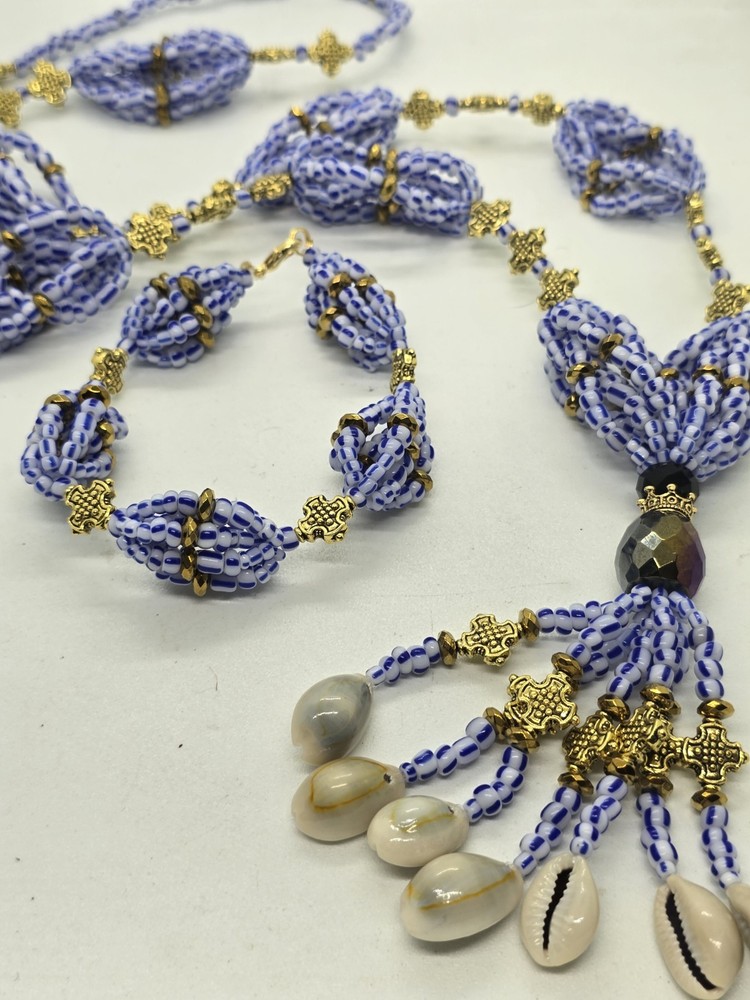 Set de collar e idde orisha Azojano AFIMALLE