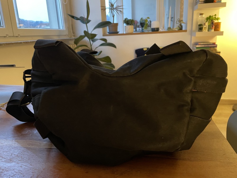 Camera Saddle Jacket