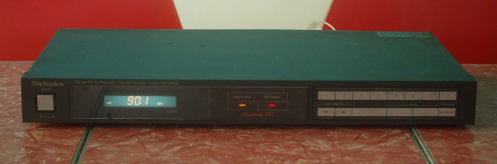 Technics ST-Z400 Quartz Synthesizer Tuner