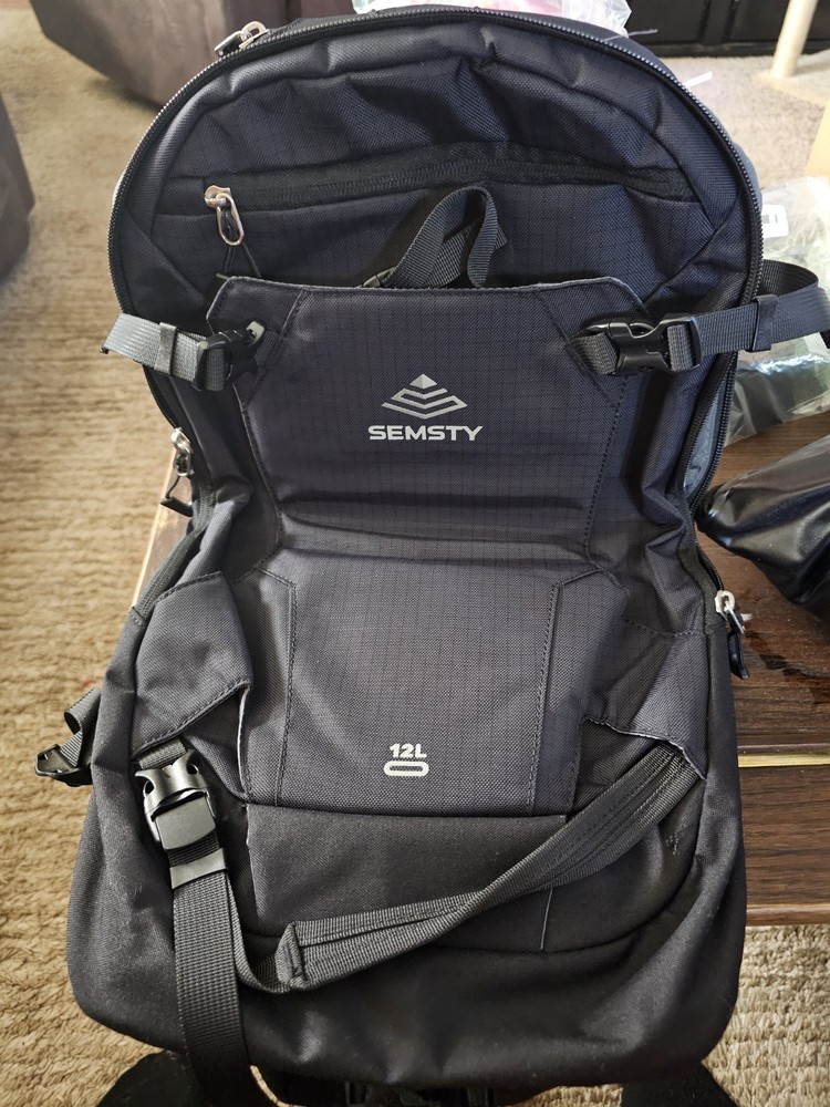 SEMSTY 12L Hydration Backpack Black 9310 Hiking Skiing Camping Adjustable