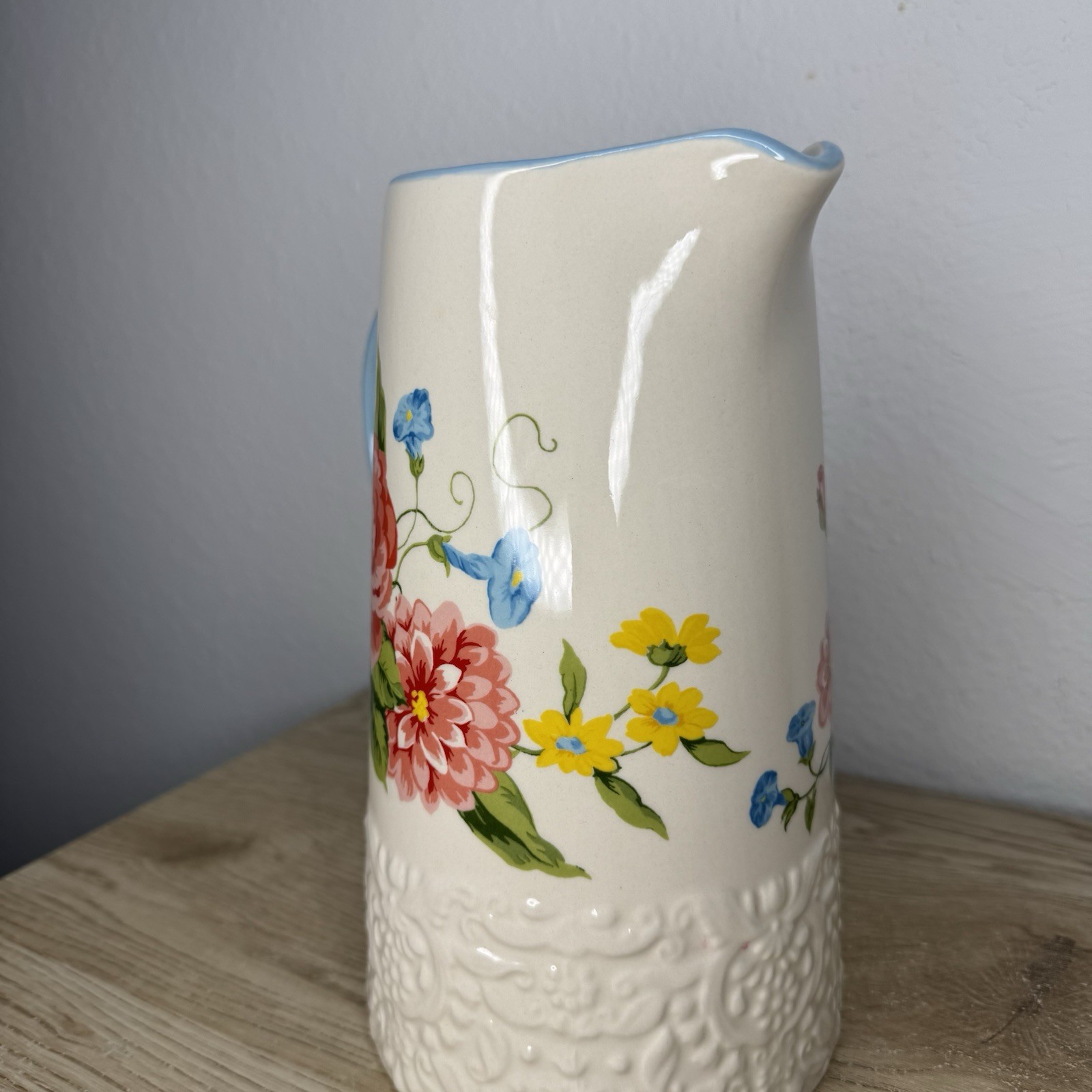 Pioneer Woman Sweet Rose Pitcher 2.1 Quart 9 Inches Talk Floral NEW Western