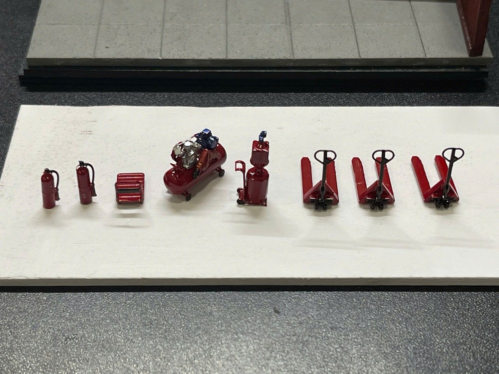 1/64 Garage Accessories Combo set (SU002 - 8pcs)