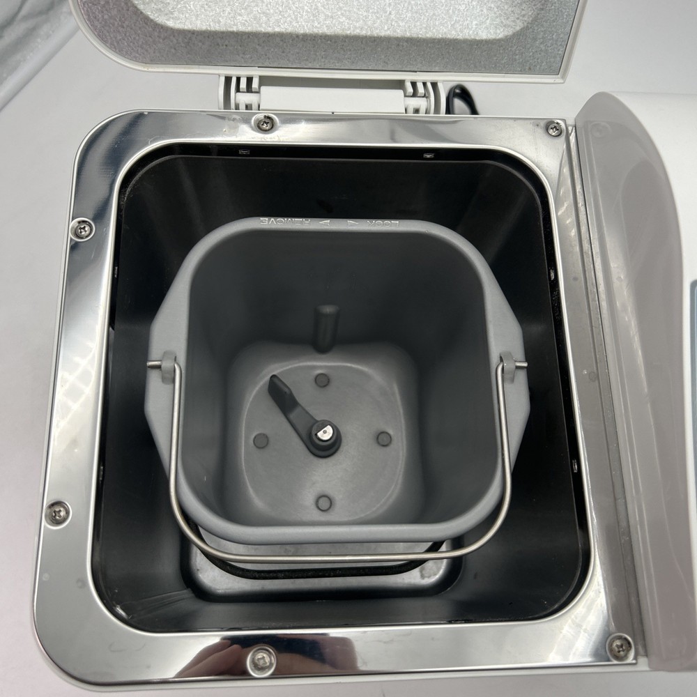 Regal Kitchen Pro Bread Maker K6773 With Paddle (TESTED)