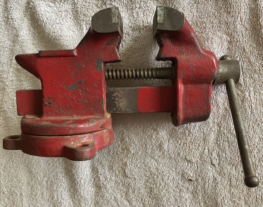 Dunlap Swivel Bench vise Model# 05241