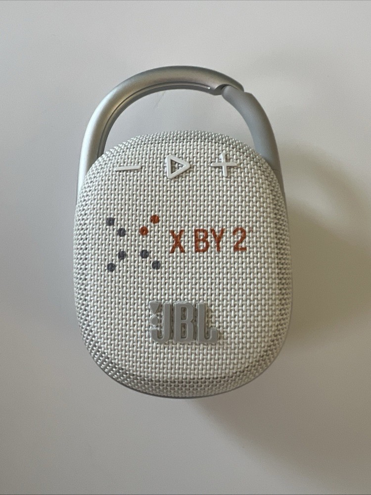 JBL Clip 4 Bluetooth Speaker Gray TESTED Works w/ Cable