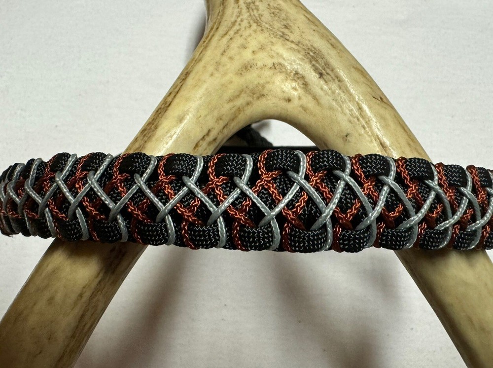 Black,rust And Gray Bow Wrist Sling