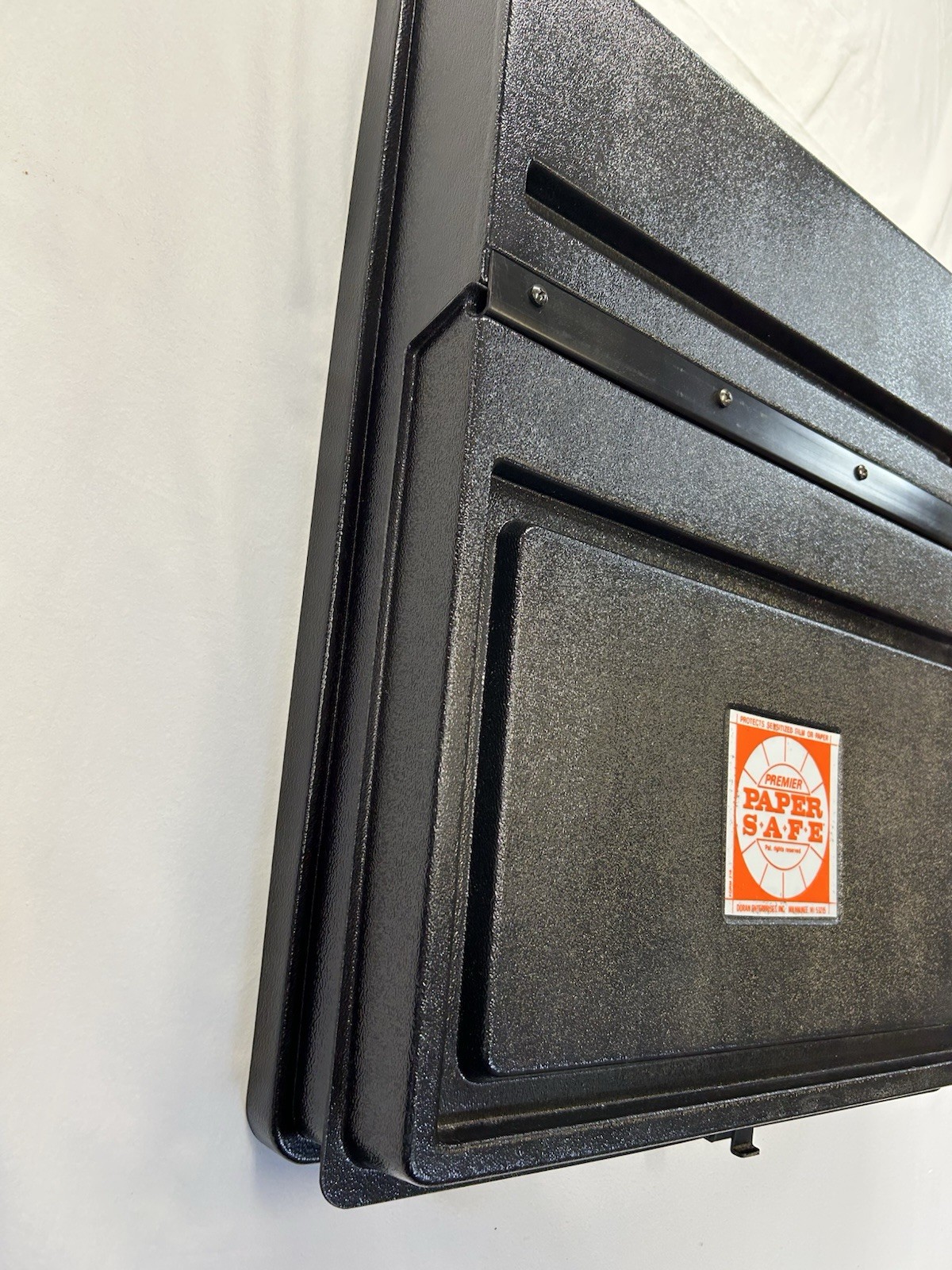 Large Premier Paper Safe 16x20 Art/Photo Protection