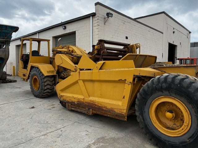John Deere 762 self loading Scraper