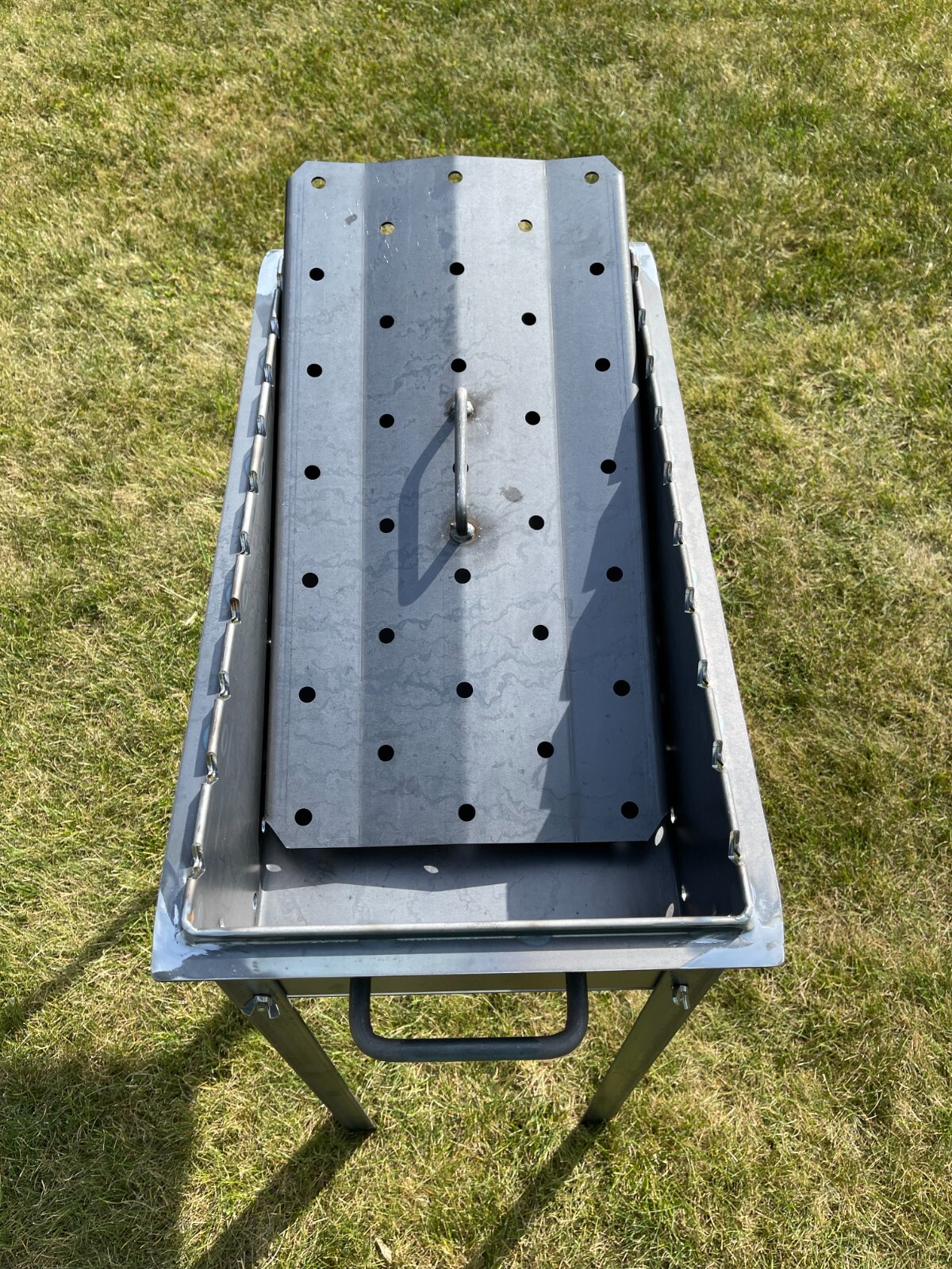 Heavy-duty BBQ Grill / MANGAL 11 Ga (3mm)