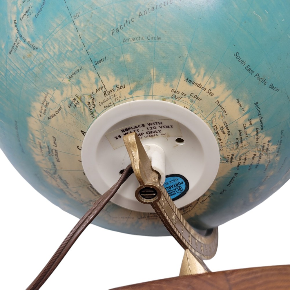 Vintage Replogle World Horizon 12” Illuminated Globe