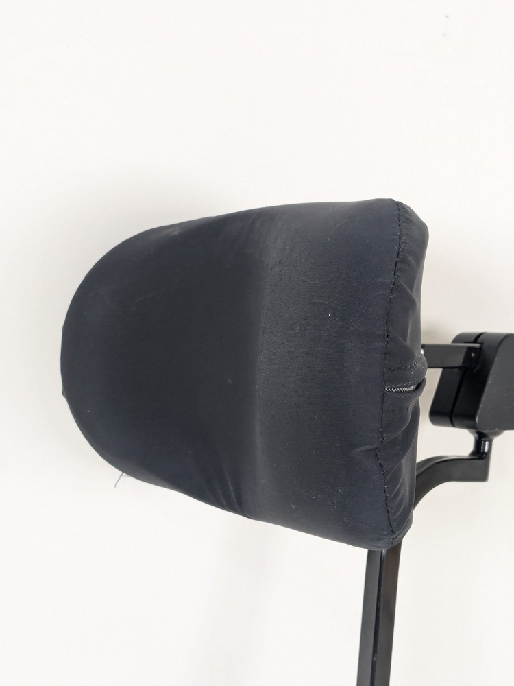 Stealth Adjustable Headrest With Mounting Bracket from Quantum Q6 Edge 3