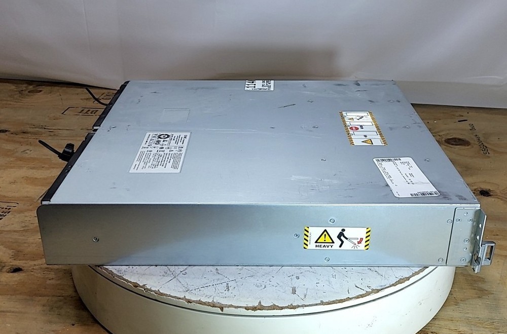 EMC EAE 12-Bay Storage Array SEE NOTES