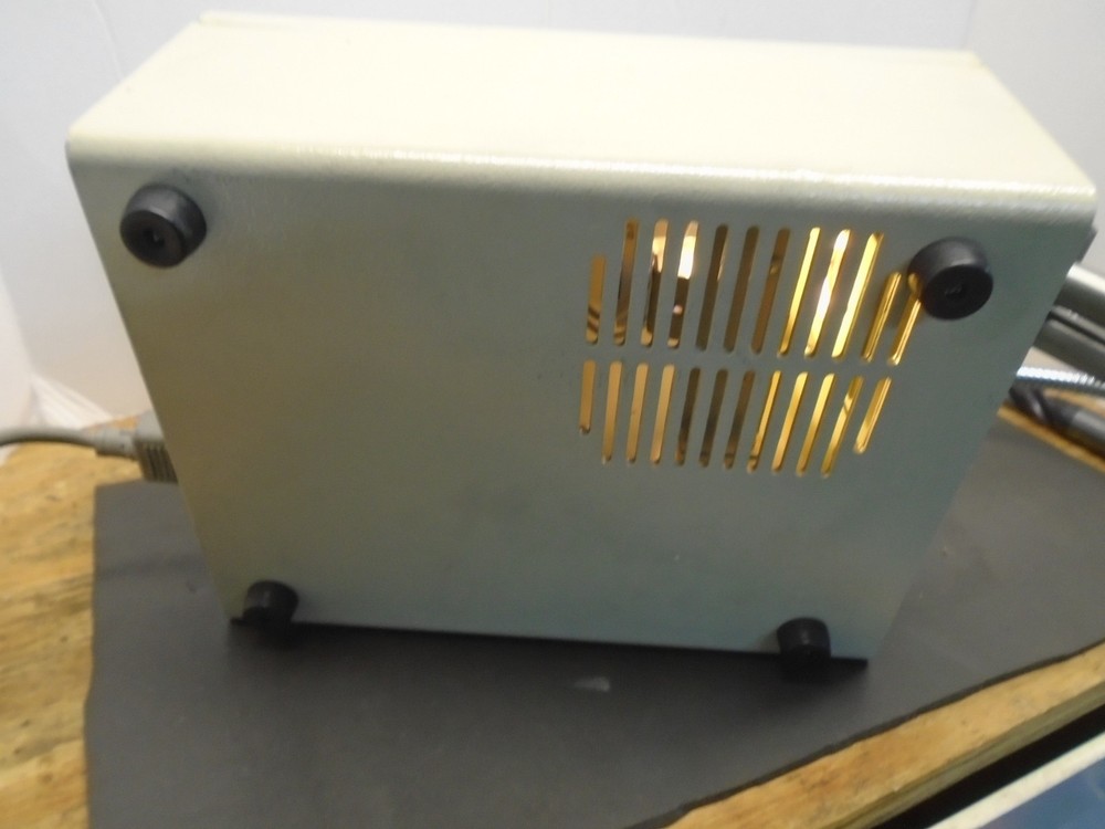 Micro-Lite FL3000 Fiber Optic Illuminator with flexable lights