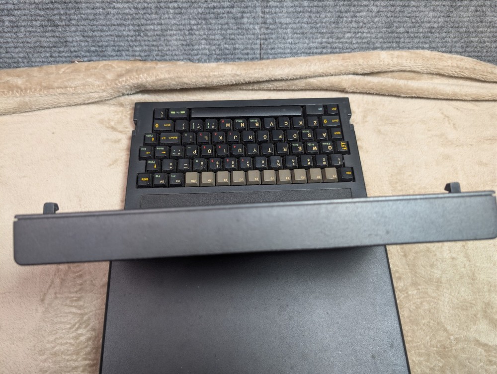 Vintage Gridcase 3 Plus Computer U.S. Central Command Air Force MacDill 1980's