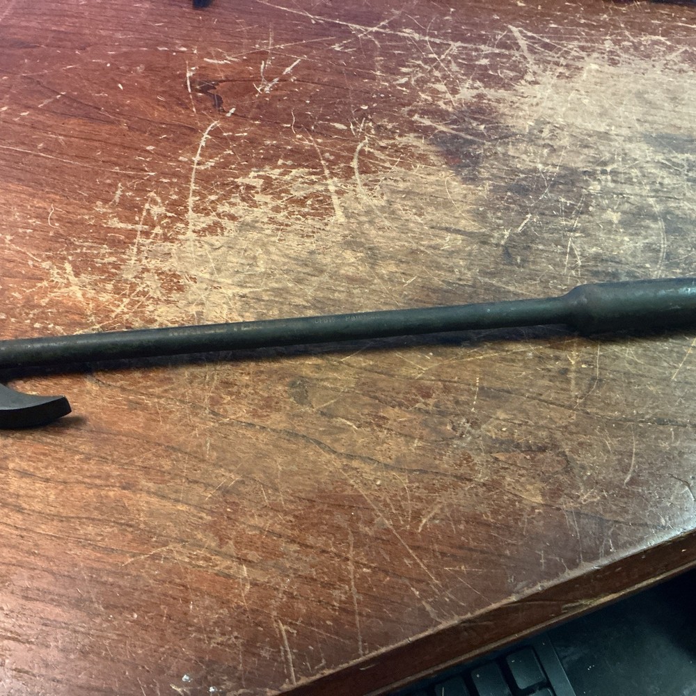 Matco Tool IDPB16 16” Push Lock Indexable Pry Bar Multi Position (used)