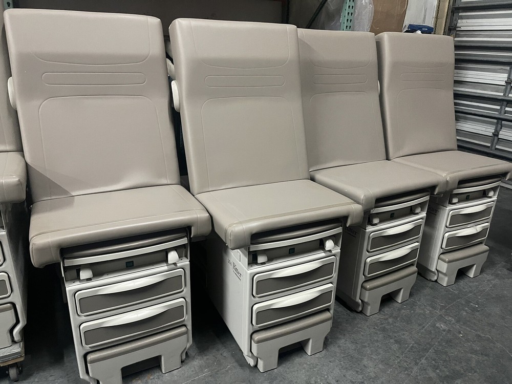 Midmark 204 Exam Tables