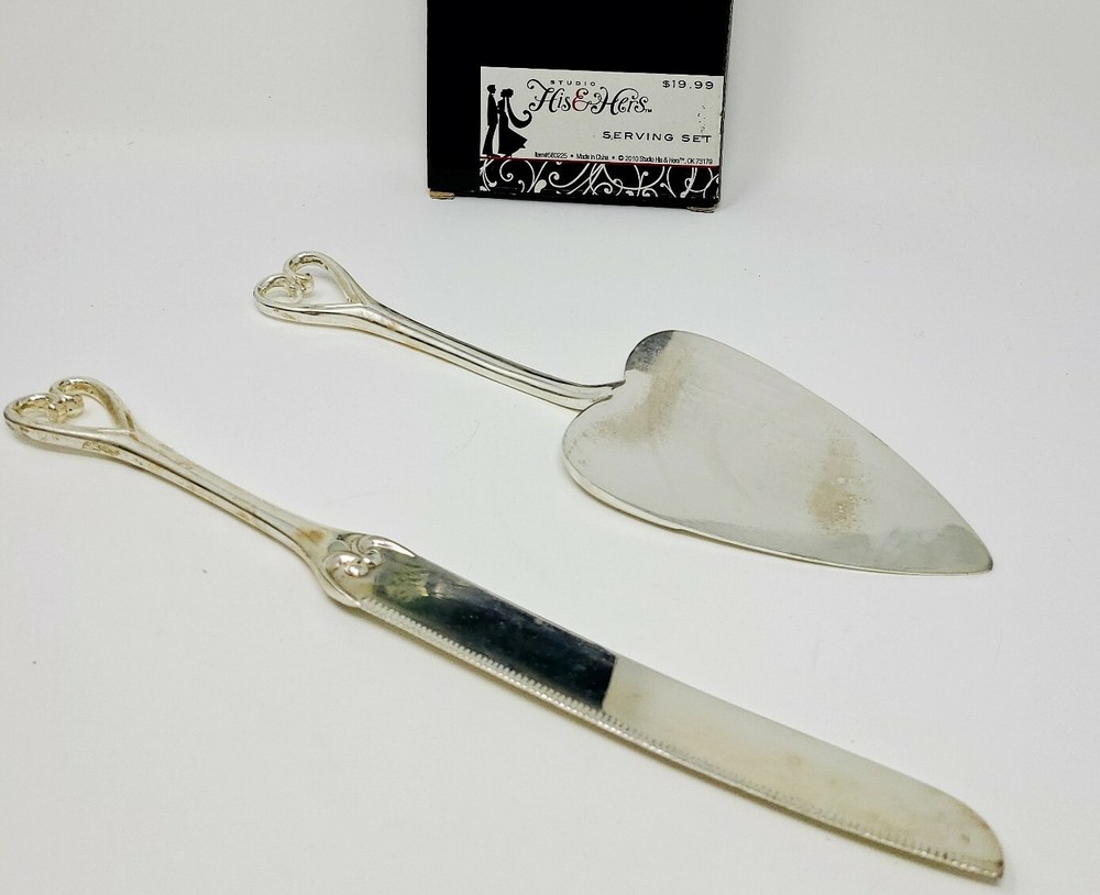 HIS & HERS, KNIFE & SPATULA, SERVING SET, HEART THEMED, USED