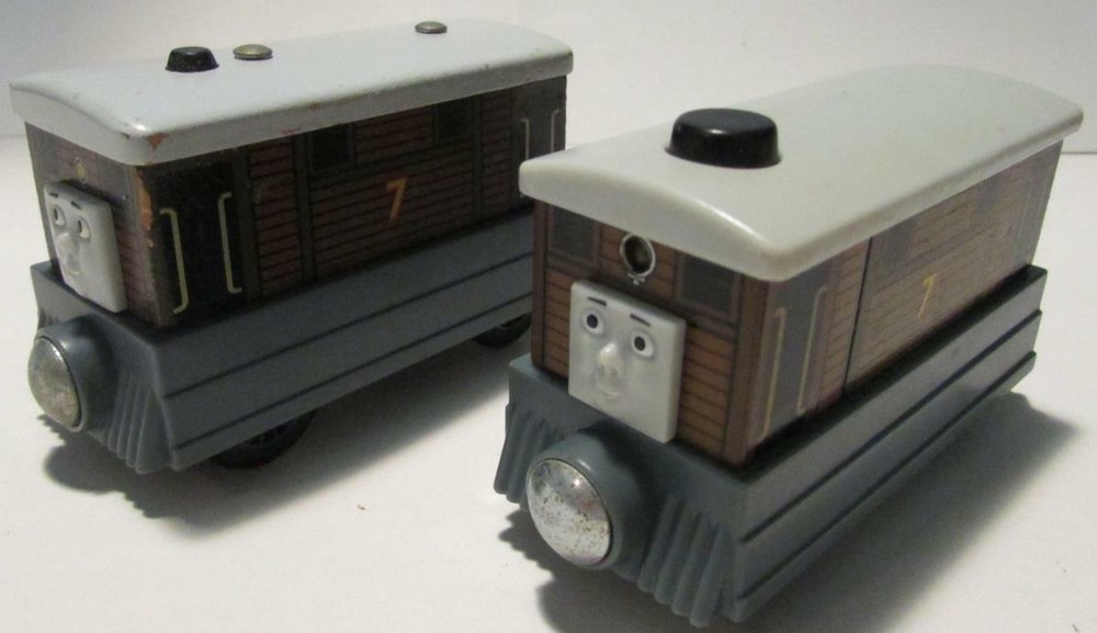 Toby Wagon & Talking Toby Thomas the Tank Engine Wooden Railroad Inv #14