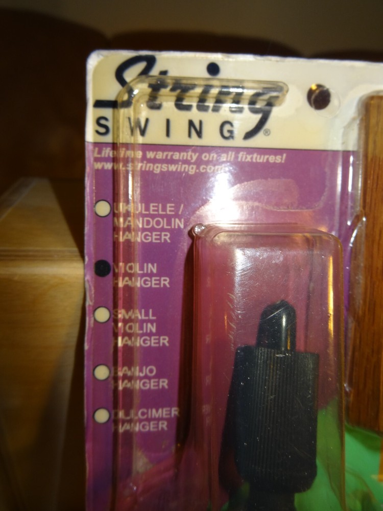String Swing CC01V Hardwood Wall Mount Violin Hanger