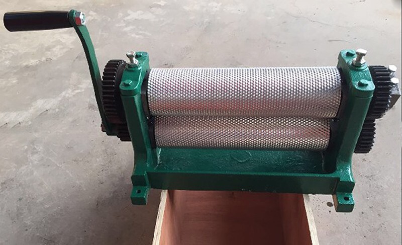 Manual Bee Wax Foundation Sheet Mills Machine 3.4" Roller Diameter 5mm Cell size