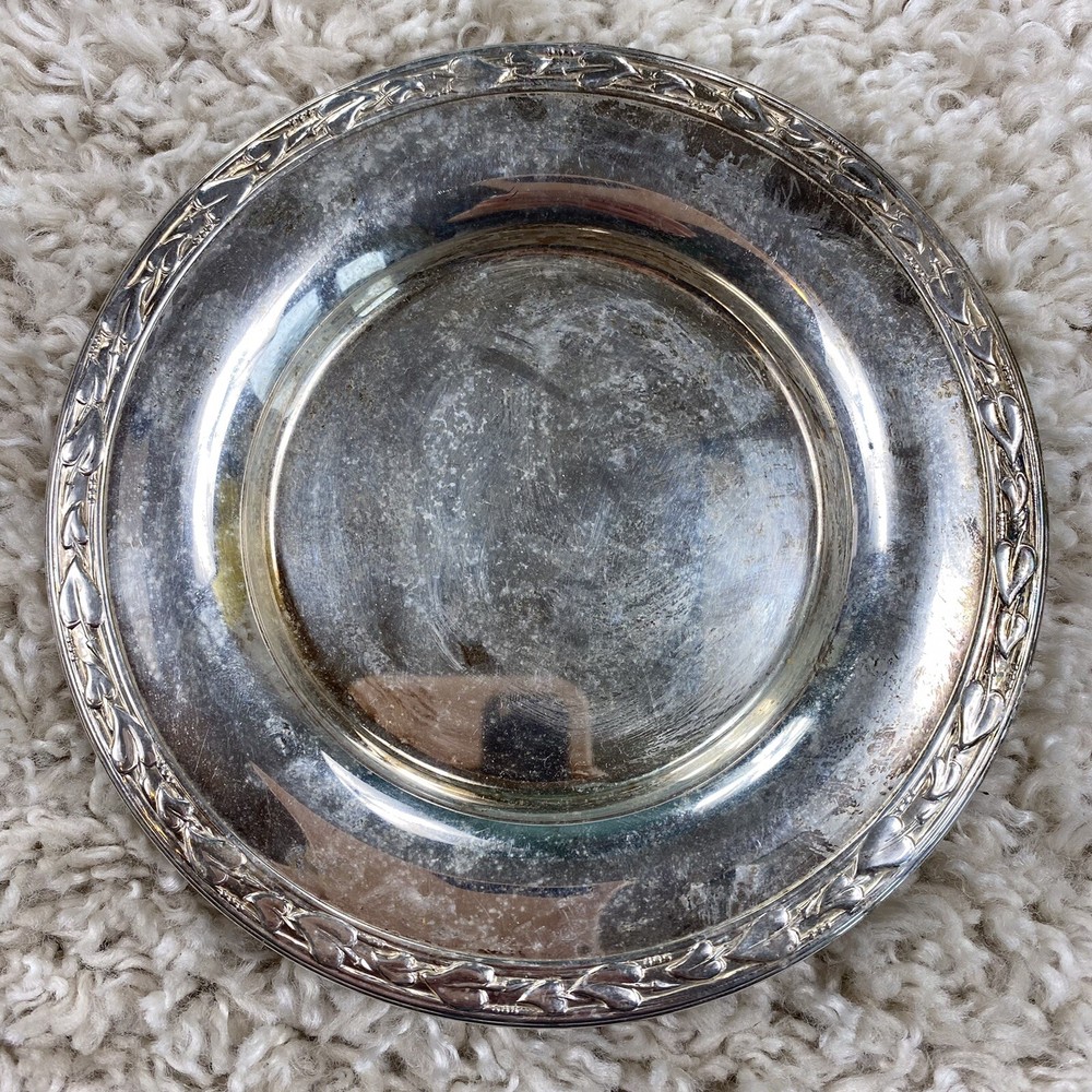 Vintage WM Rogers Silverplate Small Dish Plate Trinket Dish 5.5 in Silver