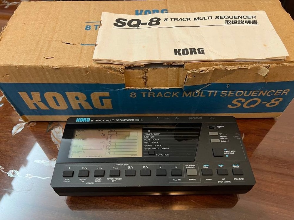 KORG SQ-8 8-Track Multi Sequencer MIDI Portable Synth Gear Junk