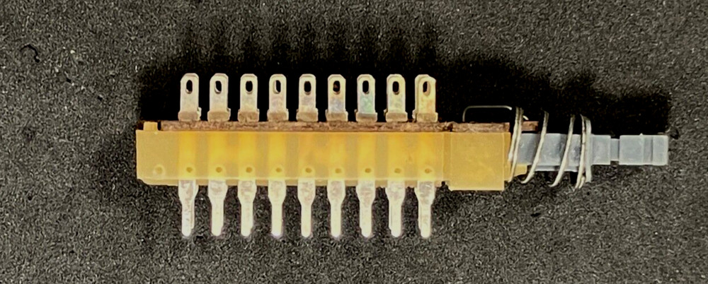 10pcs- Schadow Switch, 6PDT, G-series Push-button -