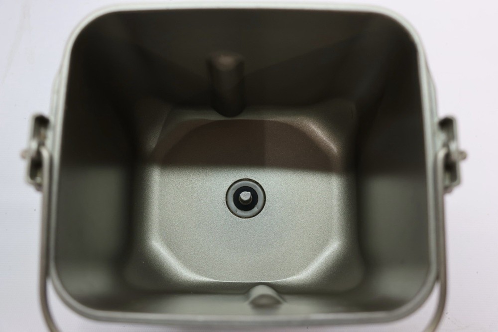 Panasonic SD-BT55P Bread Bakery Automatic Maker Machine W/Yeast Dispenser