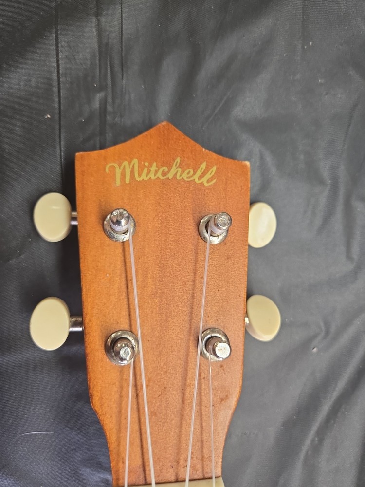 Mitchell Ukulele MU4ONT 4 String