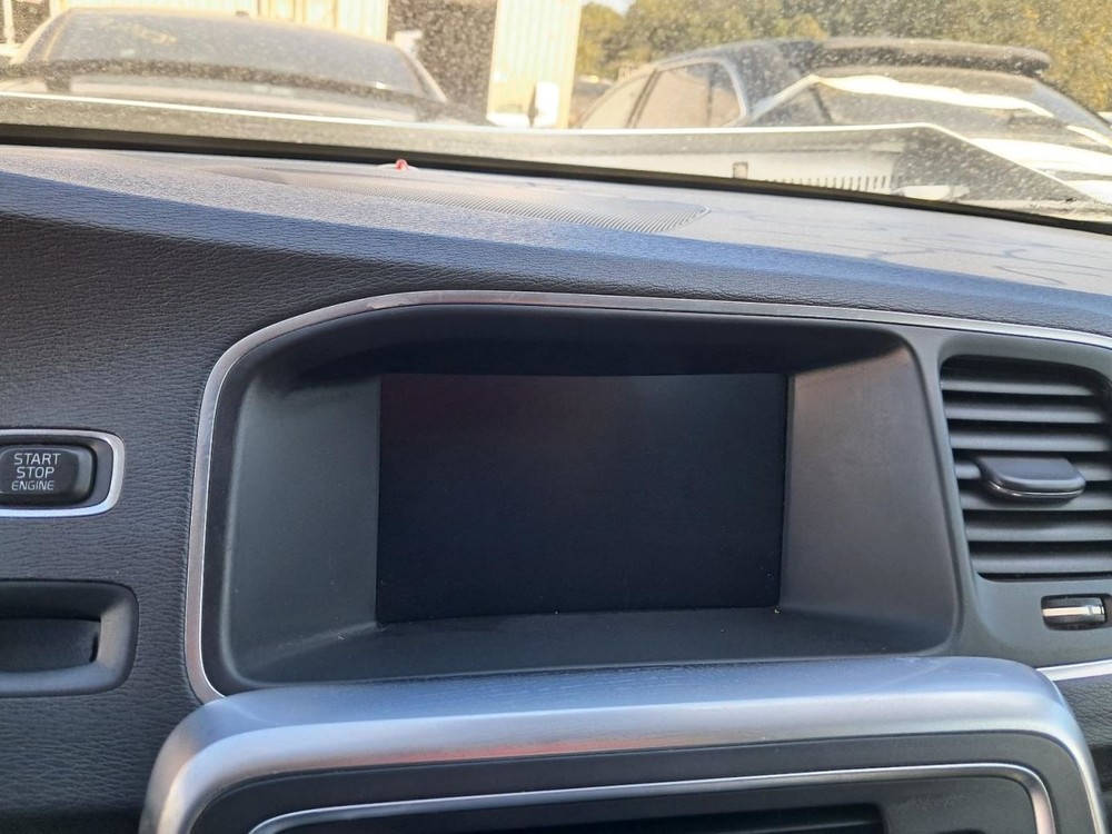 S60 2018 Glove Box 4843758