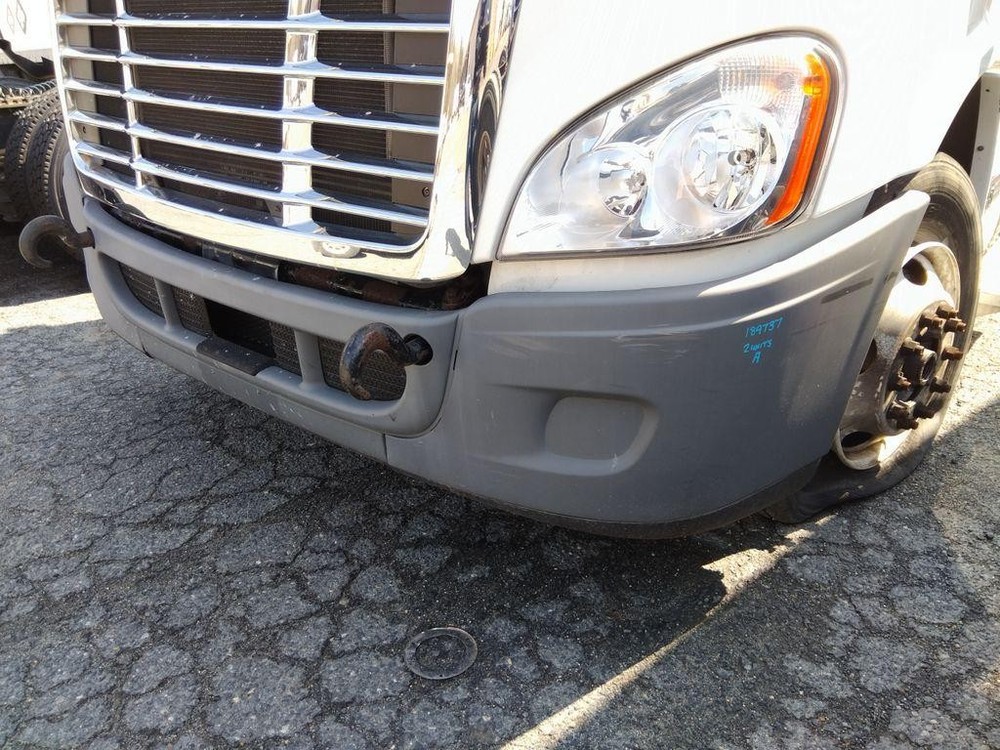 For 2011 FREIGHTLINER CASCADIA 113 BUMPER N/A , MD