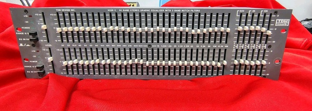 TDM DESIGN DUAL EQUALIZER