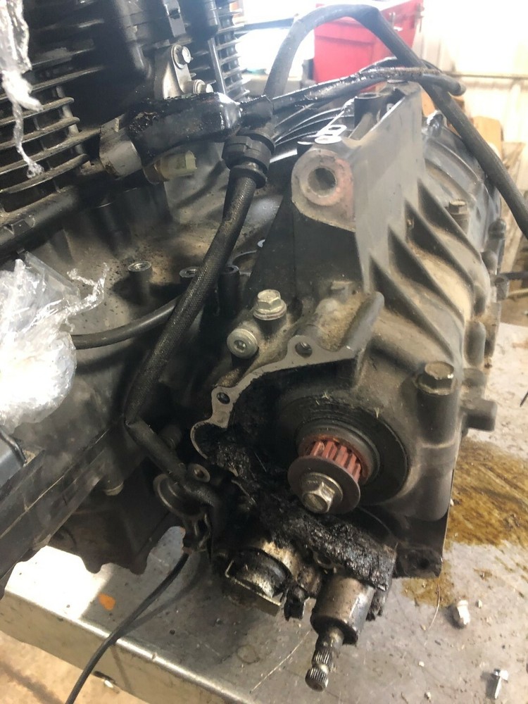 14 Honda CB 1100 CB1100 engine motor