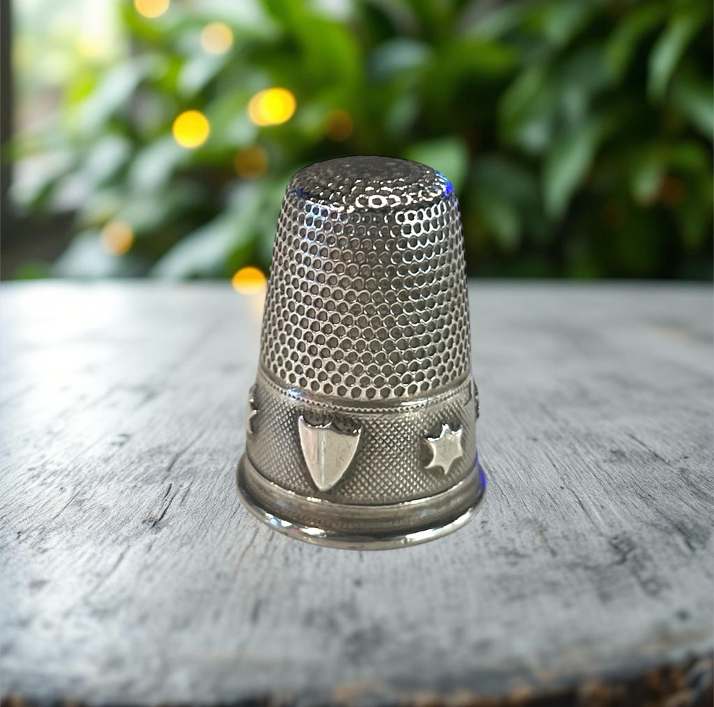vintage silver thimble 80%