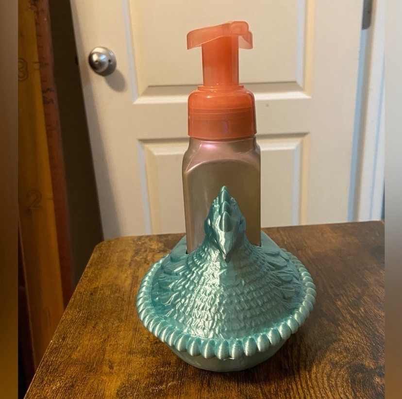 Hen On Nest Foaming Soap Holder