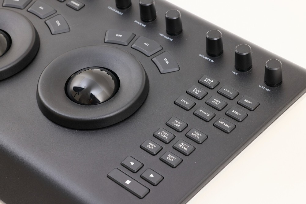 Davinci Resolve Micro Panel with Resolve Studio License