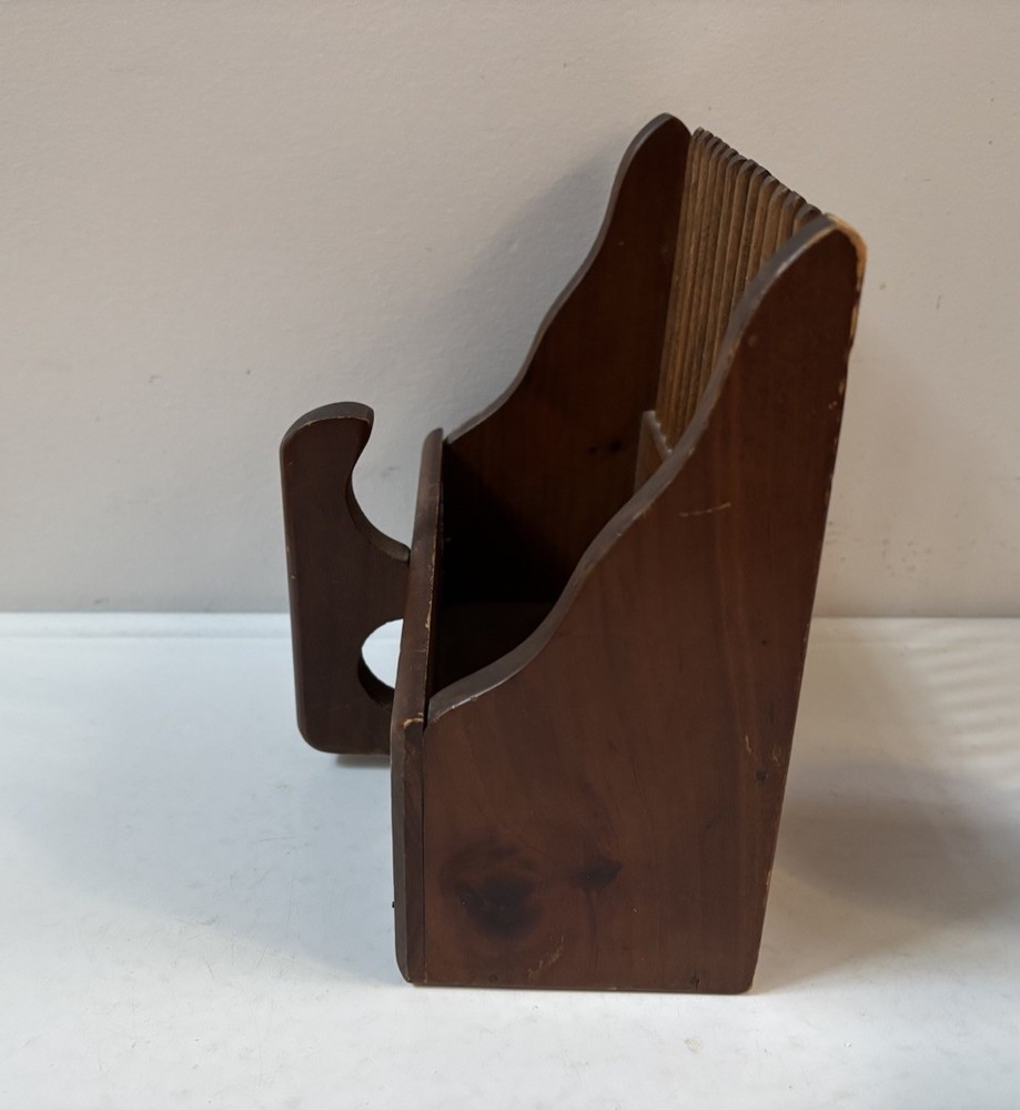 Wood Cranberry Primitive Harvest Scoop Cape Cod Model