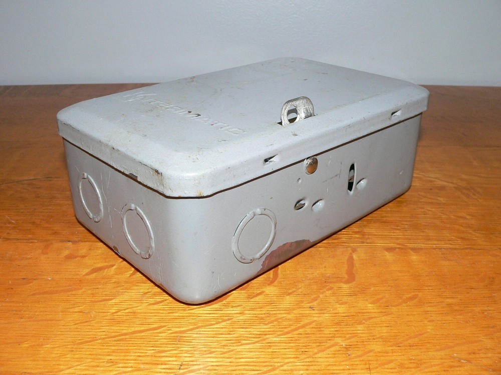 Intermatic Time Controls model T104 24 Hour Dial Time Switch (Untested)