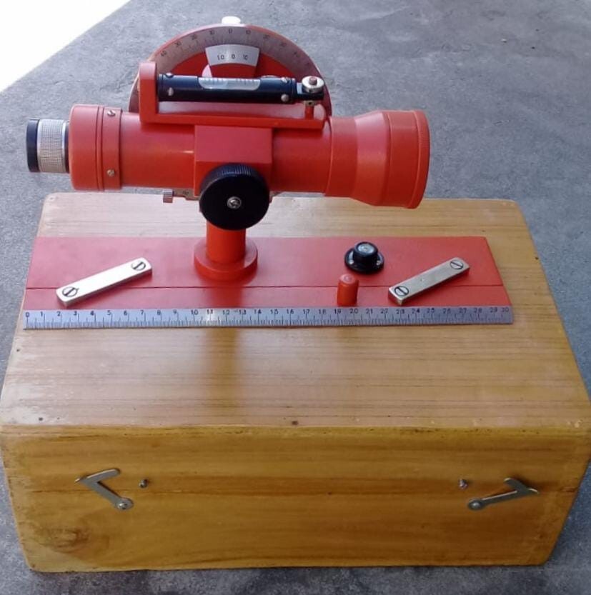 Telescopic Alidade for planetable survey instrument