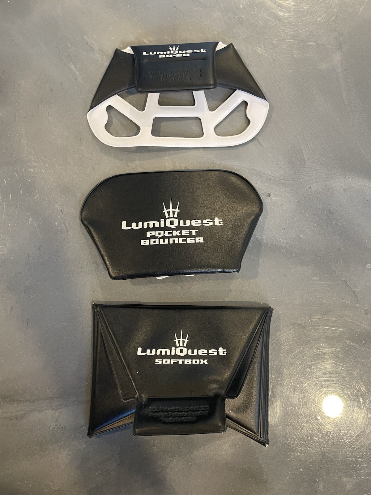 LumiQuest Lot of 3 Softbox, Pocket Bouncer, 80-20 Light Diffuser Photography