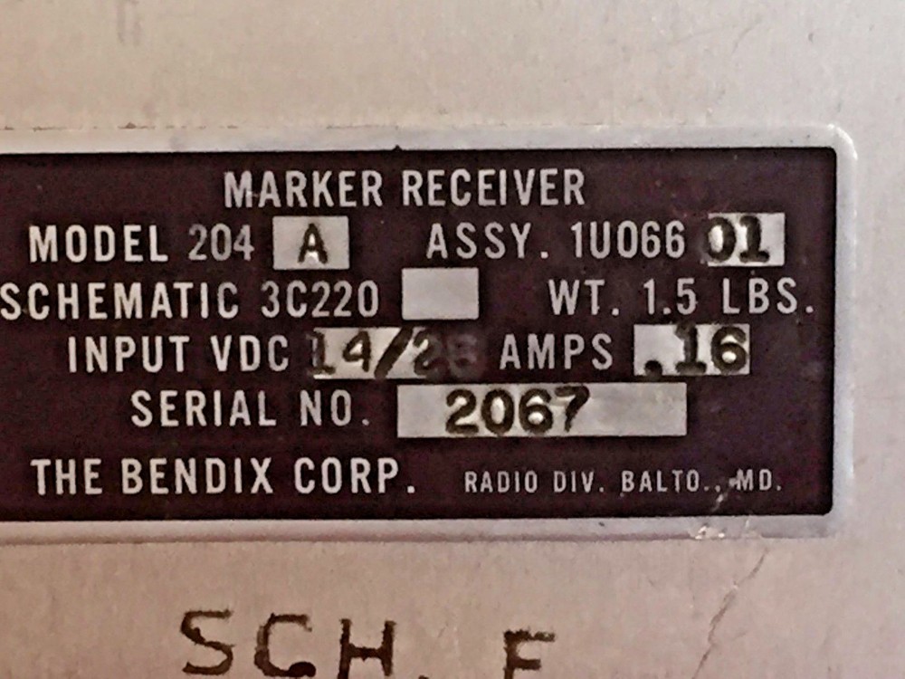 BENDIX MODEL 204A MARKER RECEIVER P/N 1U066-01