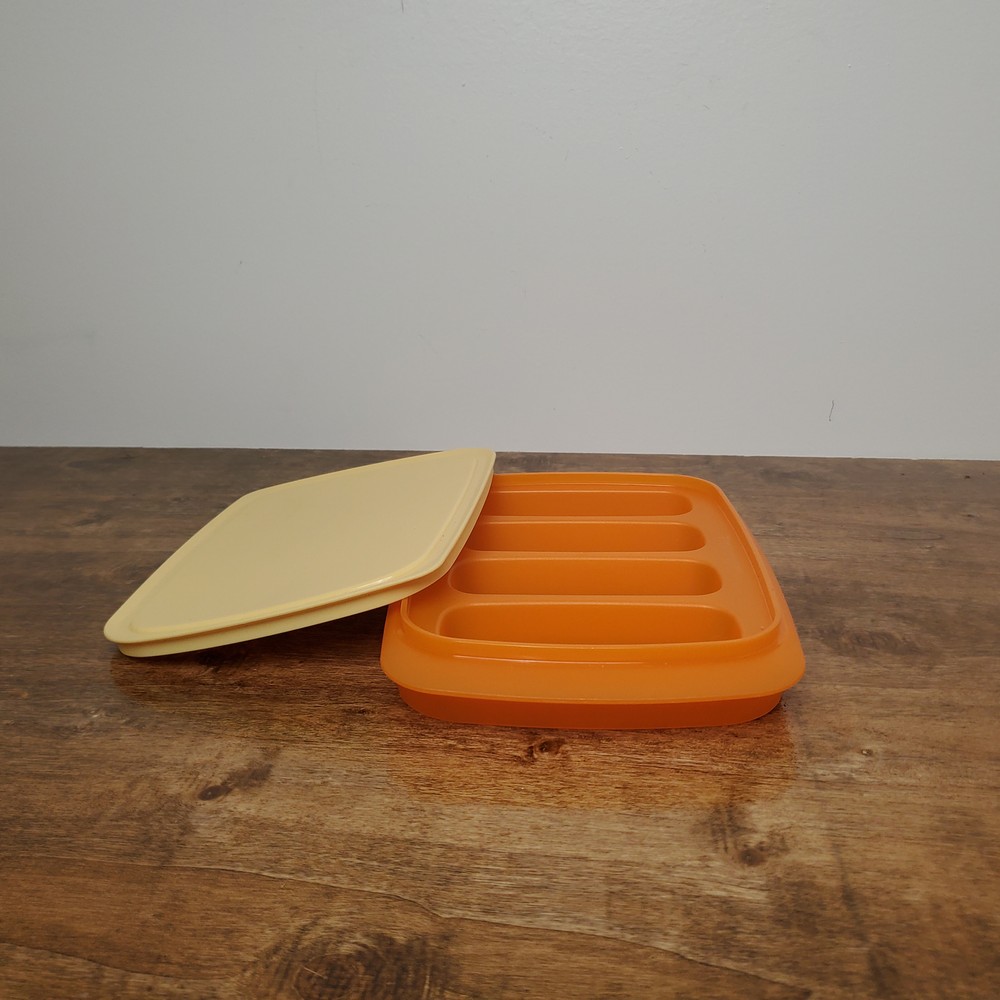 Tupperware # 6820 Snack Bar Keeper Orange Granola Bar Maker