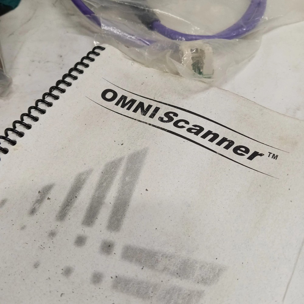 Omni Scanner Microtest Cat 5/5E/6 Cable Analyzer and Extras - Needs Batteries