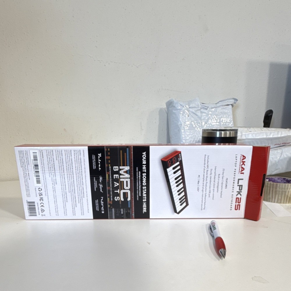 Akai LPK25 MIDI Keyboard Controller 25 Synth Keys USB Software Included