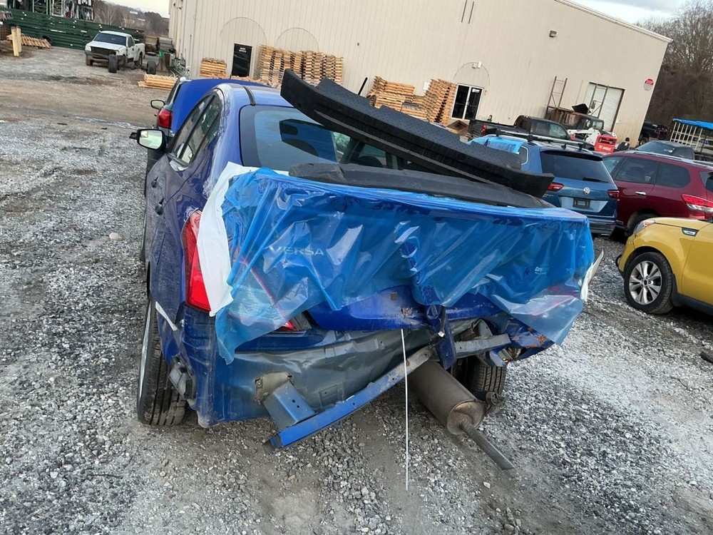 VERSA 2017 Glove Box 4936956