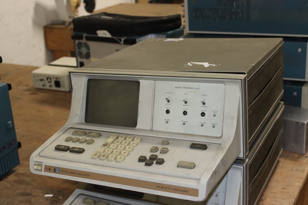 HP 1615A Logic Analyzer NICE
