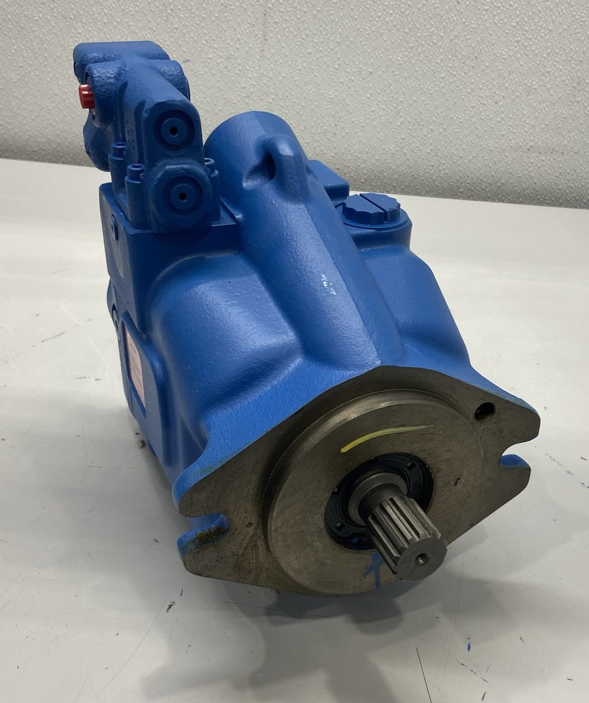 Danfoss 4.88 CID(80CC)420 Code B Open Circuit Piston Pump 421AK01939C