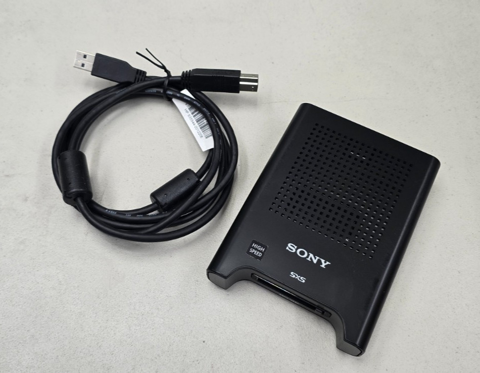 Sony SBAC-US30 SxS Memory Card USB Reader/Writer Rarely Used!