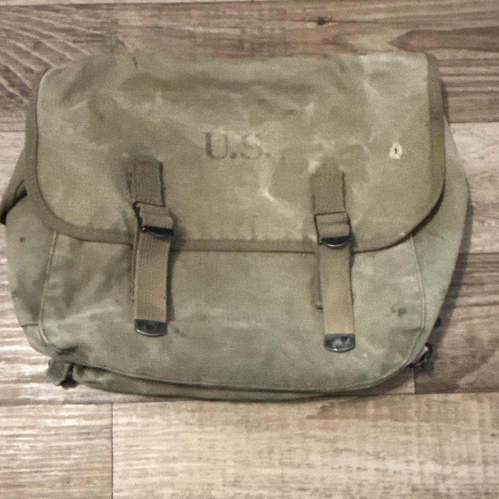 US Army WWII Canvas Musette Bag Dated 1943