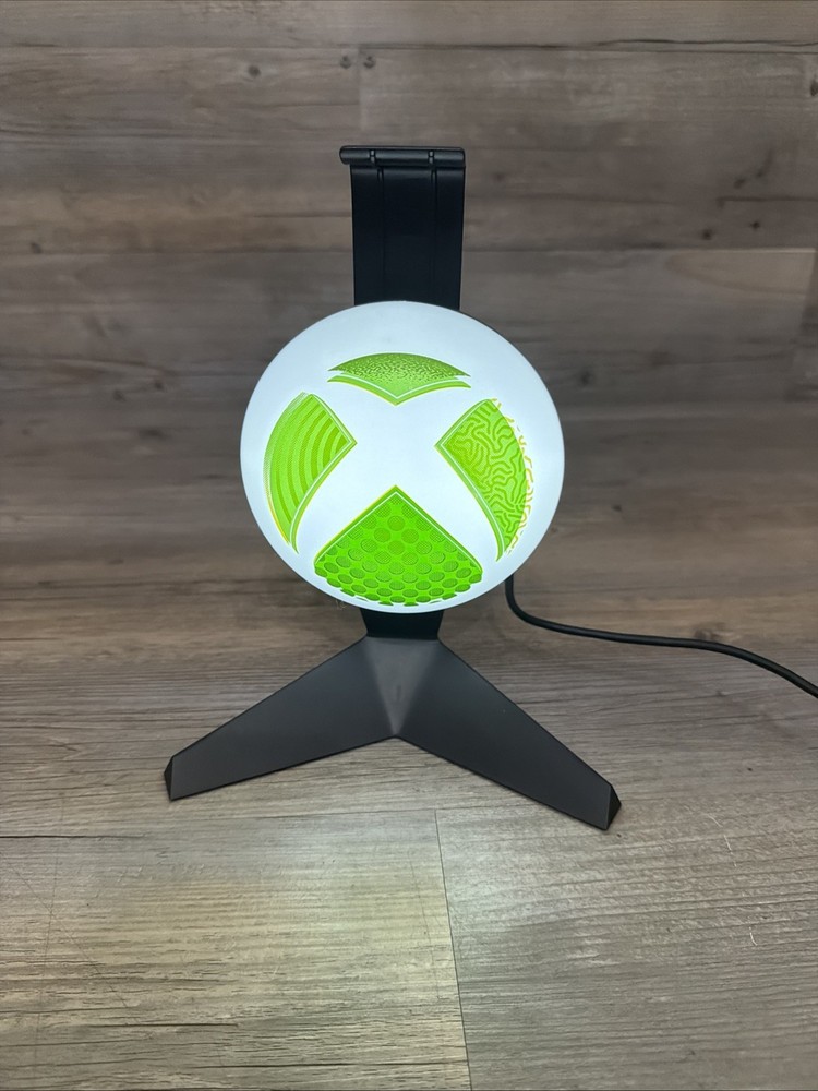 Official XBOX Microsoft Light Up Headphone Stand. Includes USB C Cable